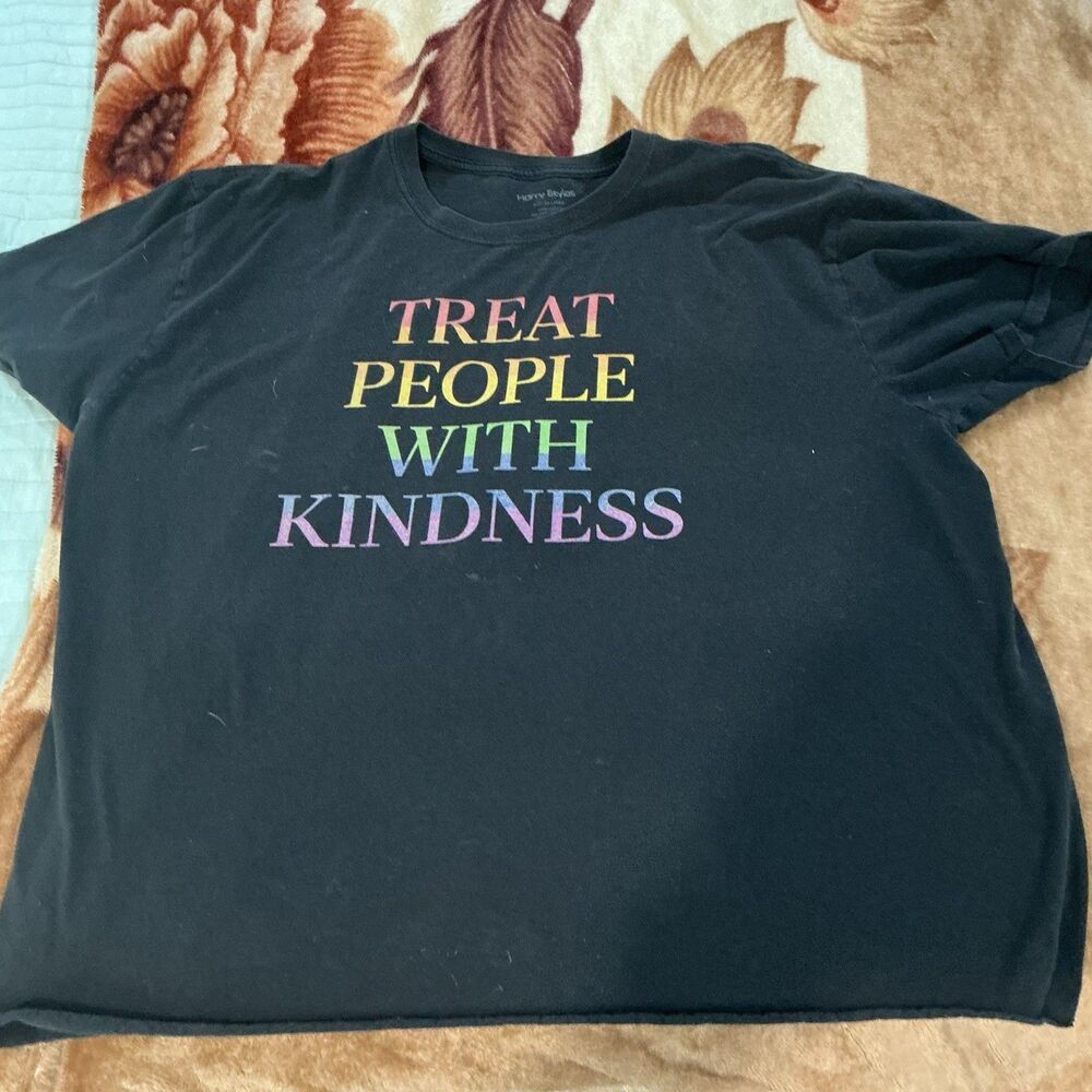 ORIGINAL LIMITED EDITION Treat People with Kindness Pride Harry Styles T-Shirt